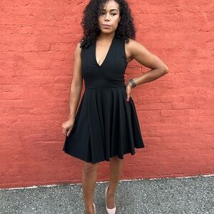 Chic Black Sleeveless Mini Dress